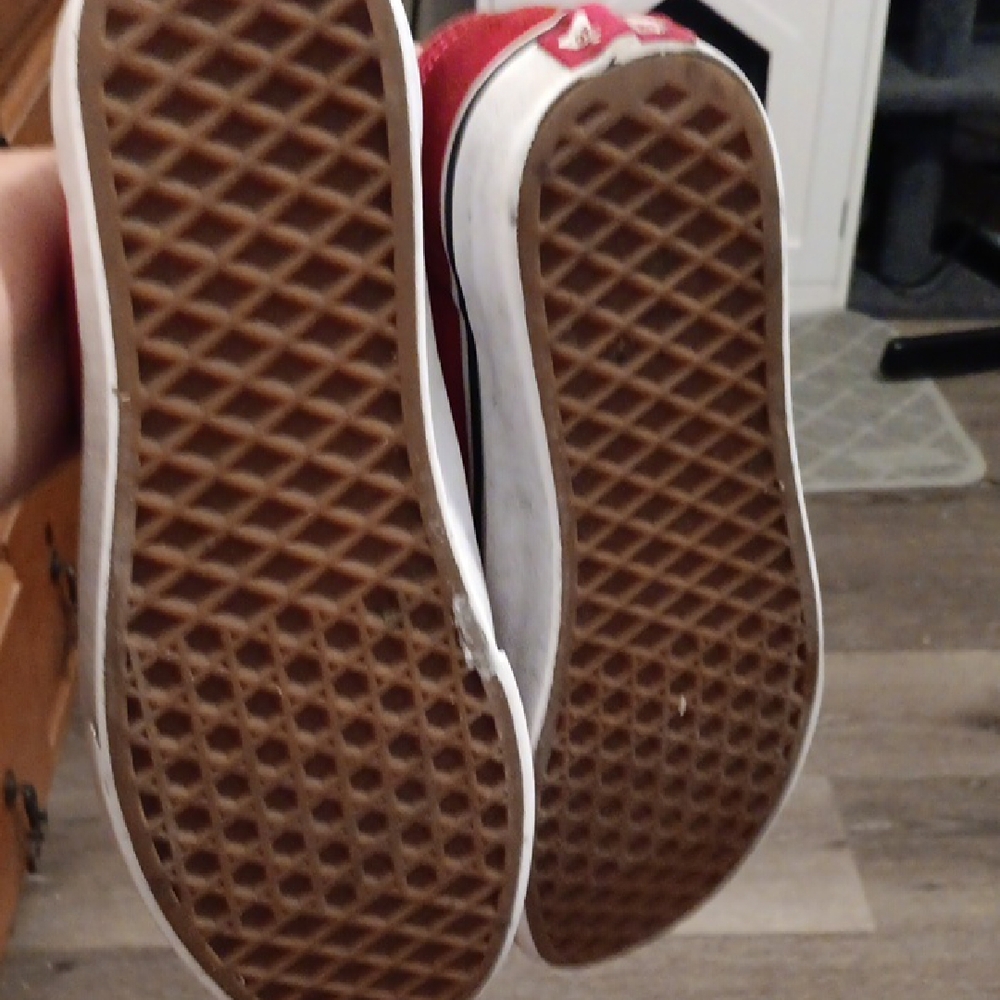 Vans Red and White Women's Sneakers - Picture 9 of 9